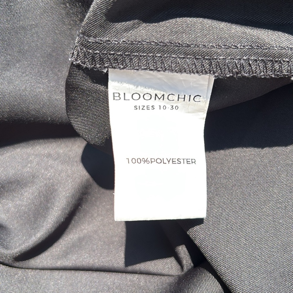 🍀3 for $25🍀 Bloomchic black dressy blouse. - Picture 7 of 10